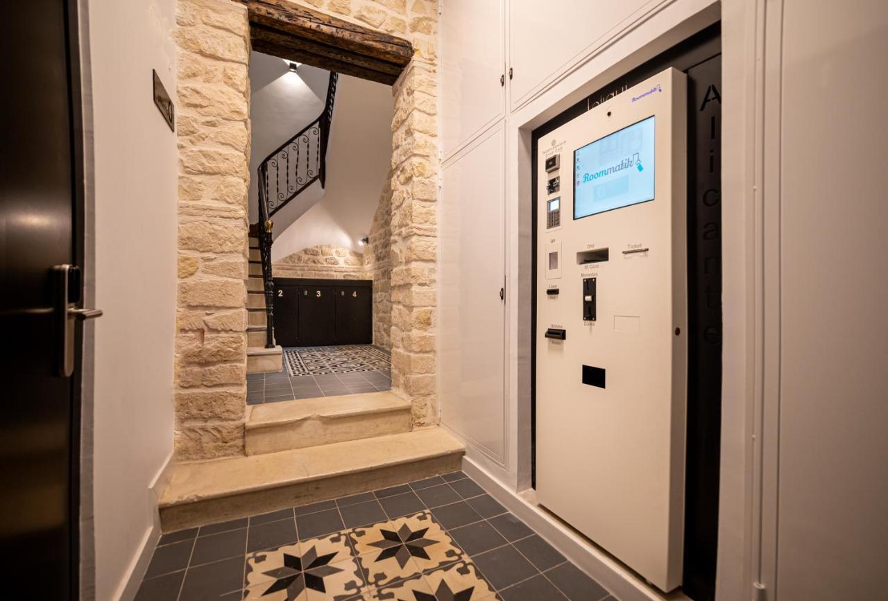 Apartamentos Loliqui Centro Alicante Exterior photo
