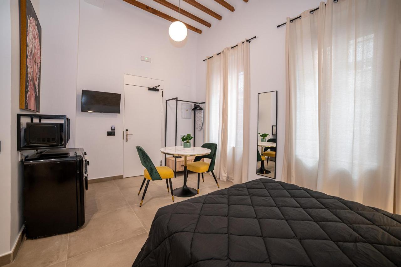 Apartamentos Loliqui Centro Alicante Exterior photo