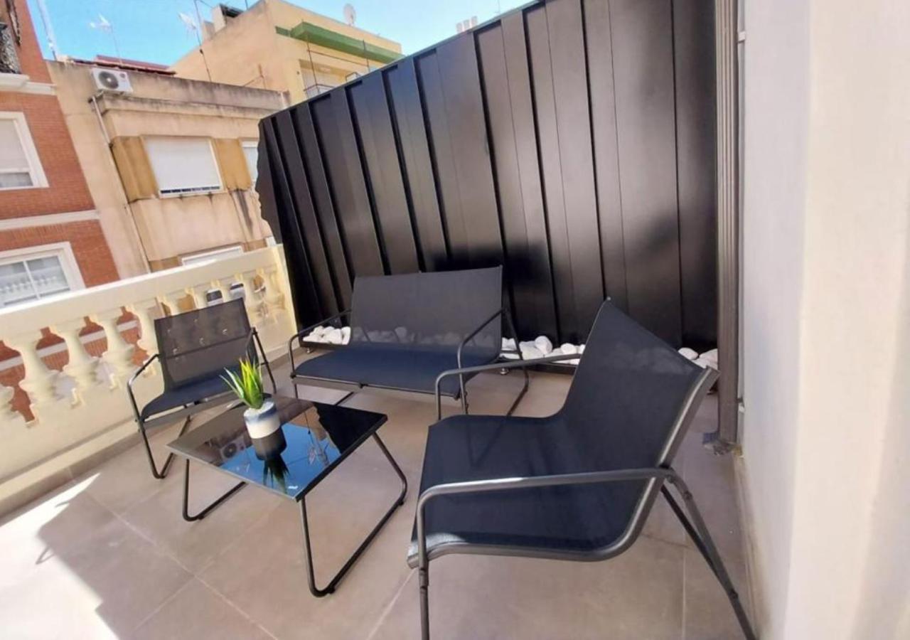 Apartamentos Loliqui Centro Alicante Exterior photo