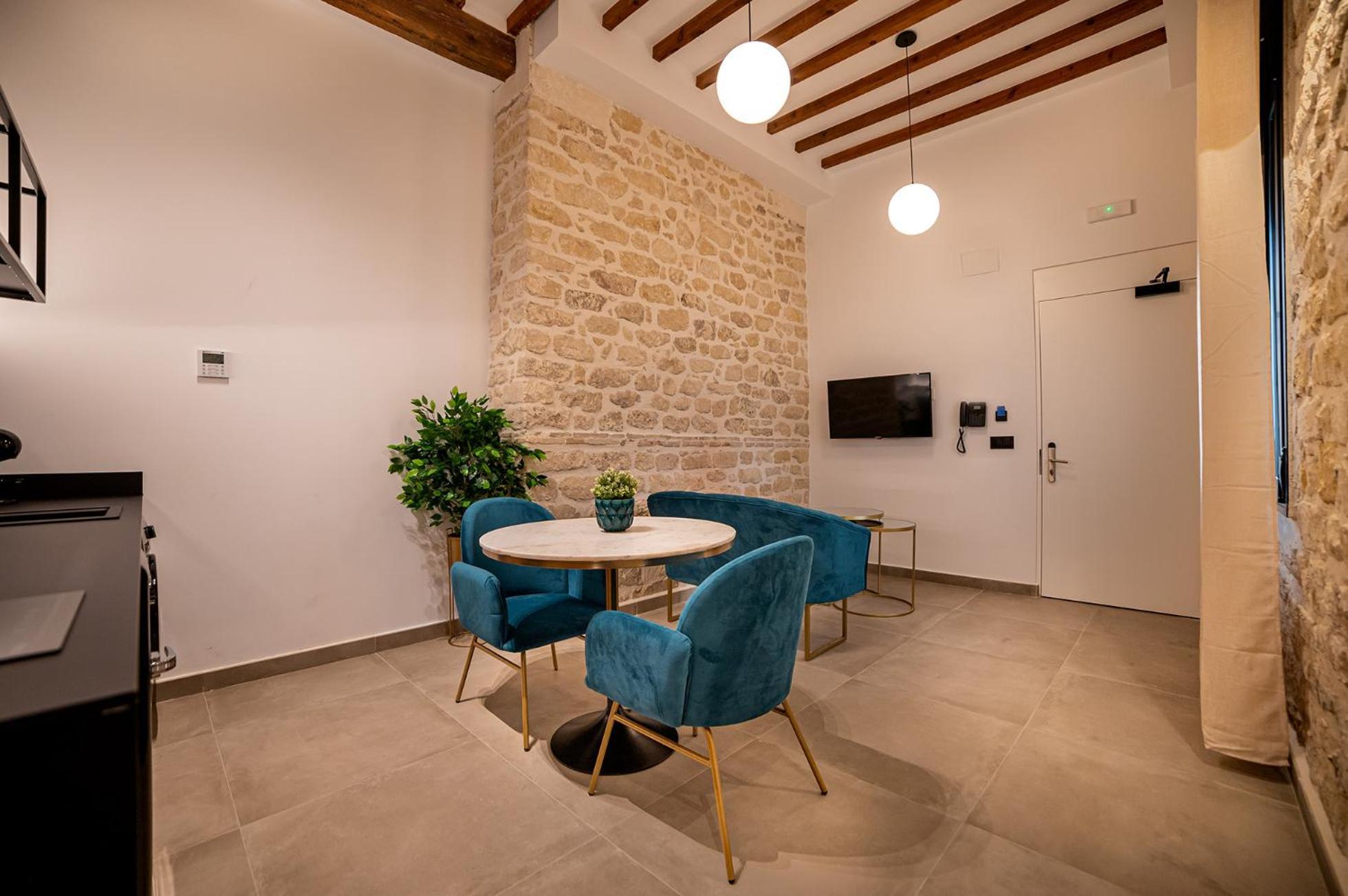 Apartamentos Loliqui Centro Alicante Room photo